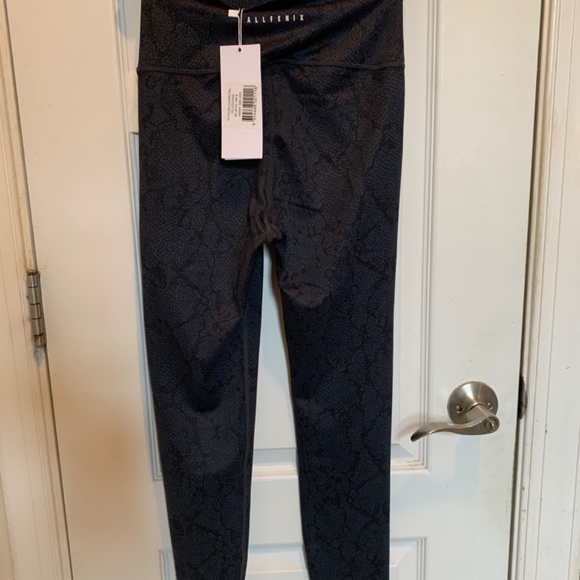 Allfenix python charcoal 7/8 legging - Picture 9 of 9